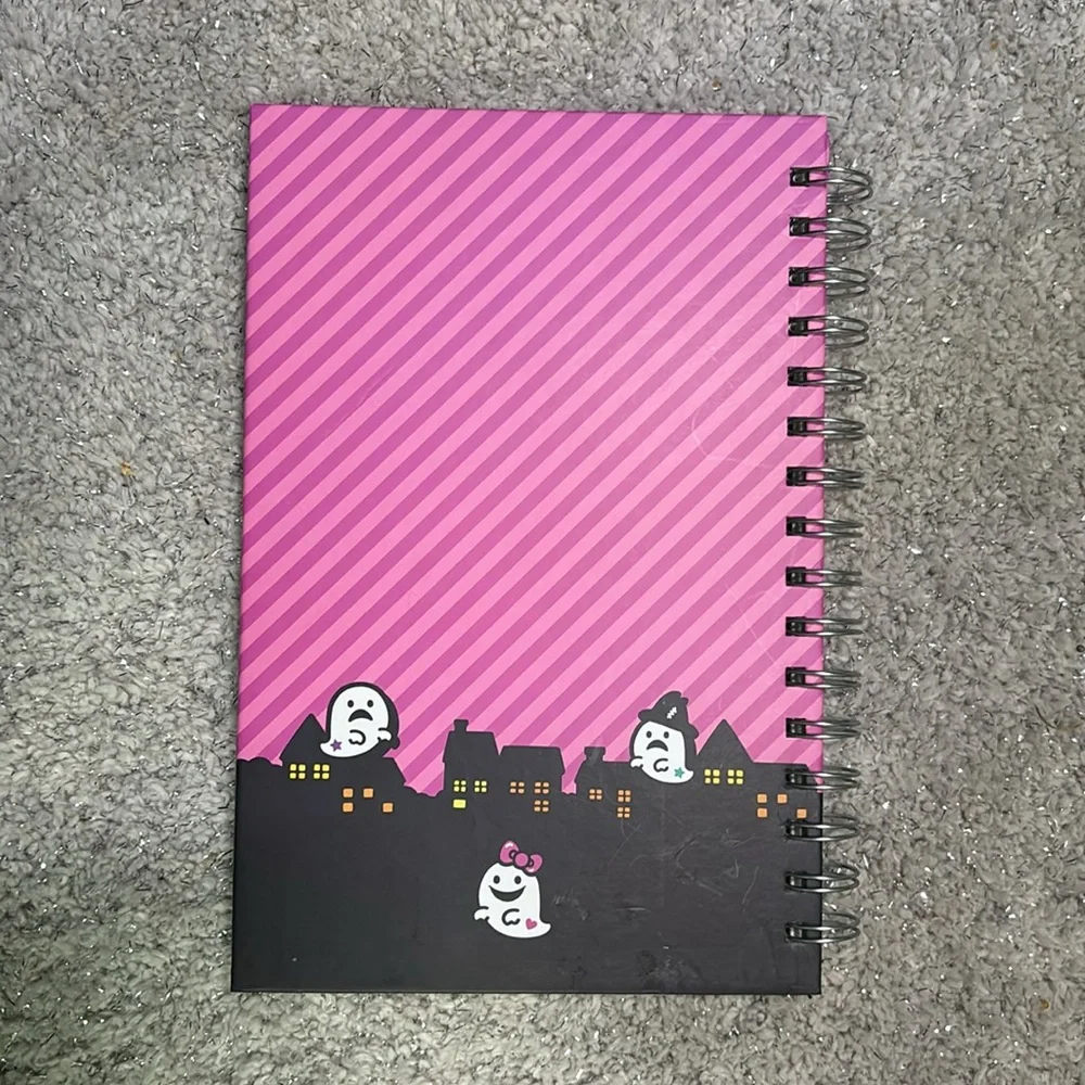 Hello Kitty spiral notebook! - Picture 4 of 5
